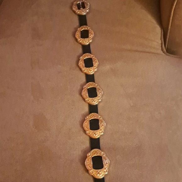 Unsure Accessories - Elegant Black Belt with Gold Accents
